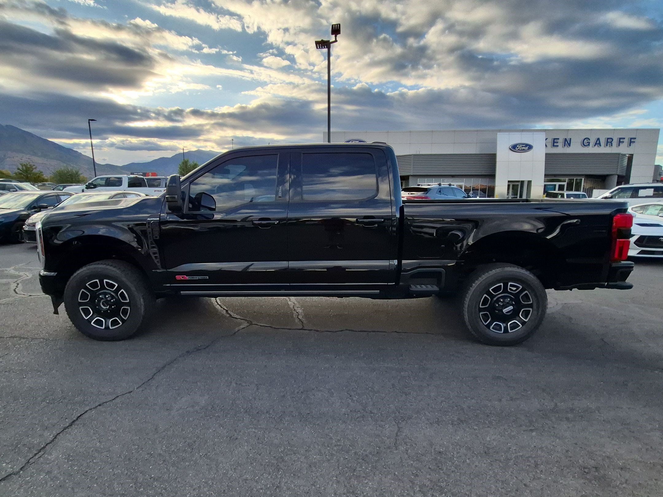 Used 2026 Ford F350 Platinum AWD/4WD image 9