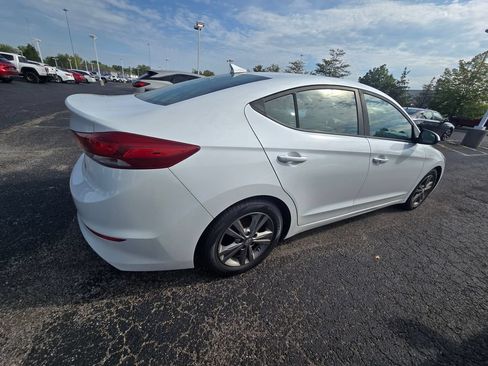 Used 2017 Hyundai Elantra SE w/ SE A/T Tech Package 03 FWD image 8
