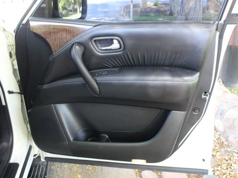 Used 2018 Nissan Armada Platinum w/ Cargo Package image 23