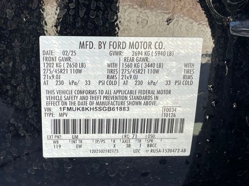 Used 2025 Ford Explorer ST-Line w/ ST-Line Street Pack image 37