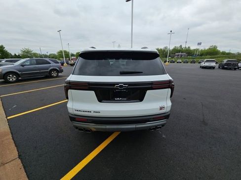 Used 2024 Chevrolet Traverse Z71 w/ Enhanced Driving Package AWD/4WD image 7