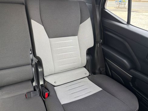 Used 2025 Toyota 4Runner TRD Off-Road image 33