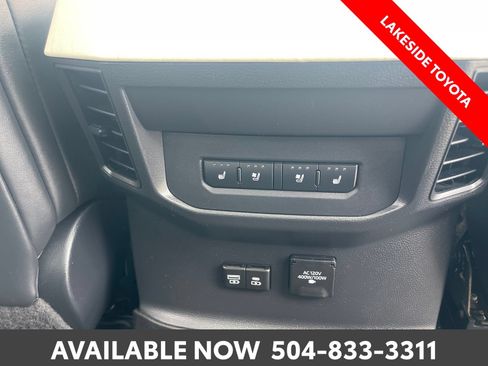 Used 2022 Toyota Tundra Capstone AWD/4WD image 21