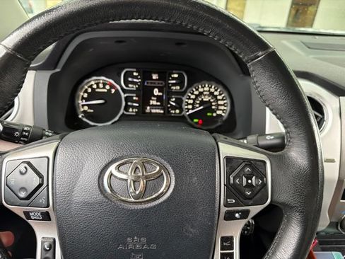 Used 2020 Toyota Tundra Limited w/ Limited Premium Package RWD image 21