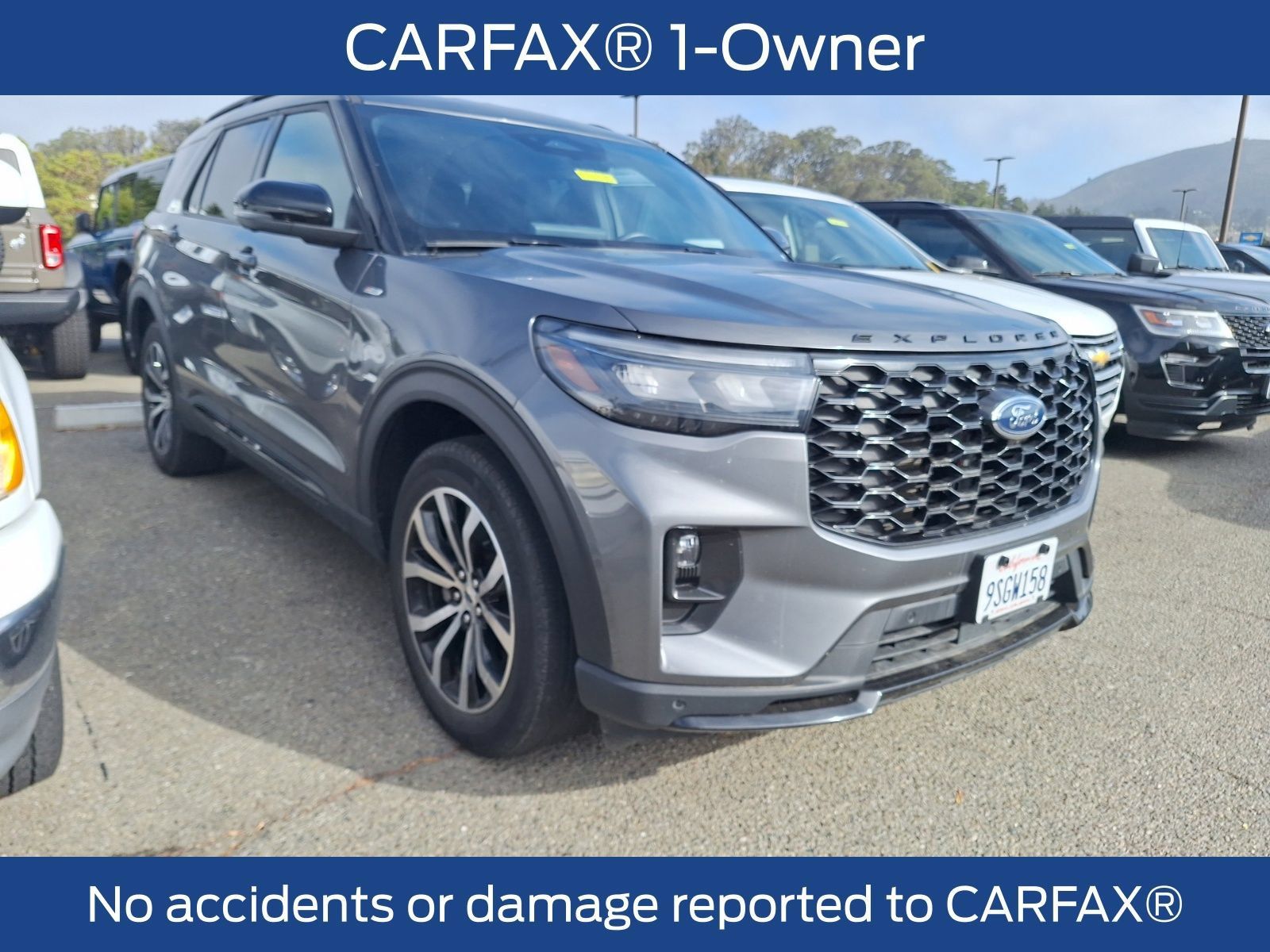 Used 2025 Ford Explorer ST-Line AWD/4WD image 3