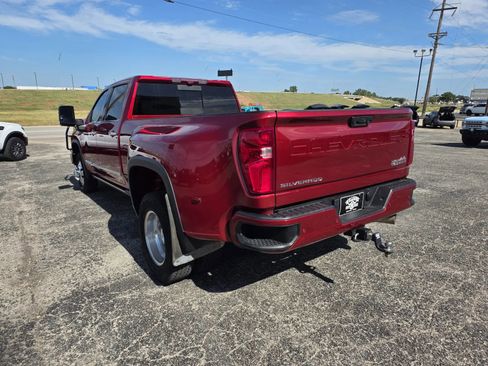 Used 2025 Chevrolet Silverado 3500 High Country w/ Technology Package AWD/4WD image 5
