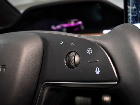 Used 2023 Tesla Model S image 30