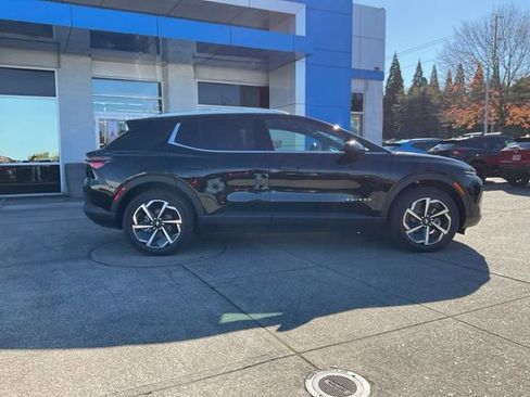 New 2026 Chevrolet Equinox EV LT image 9