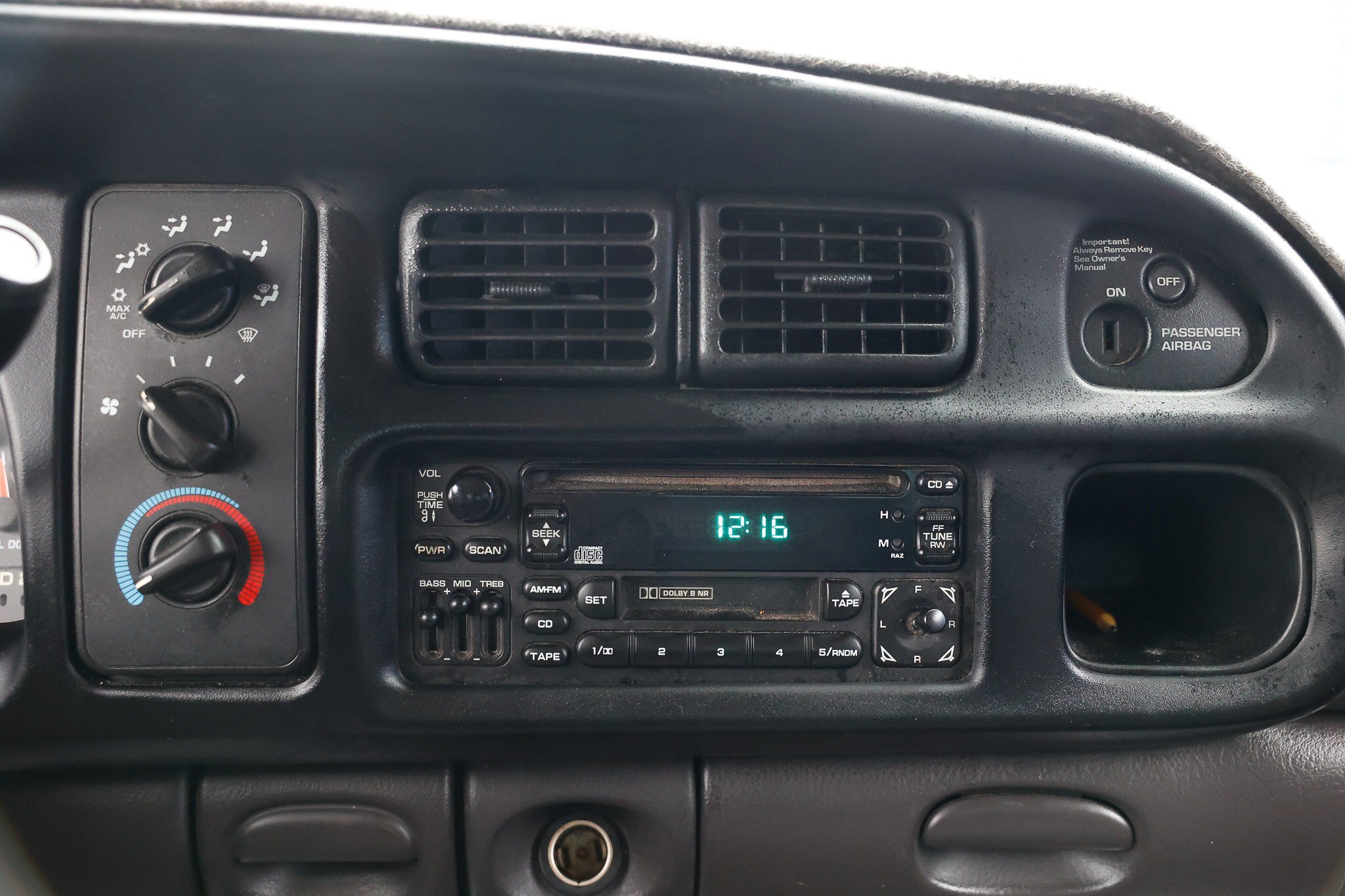 Used 2001 Dodge Ram 2500 Truck 2WD Quad Cab image 36