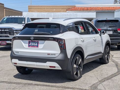 Used 2025 Nissan Kicks SR image 5