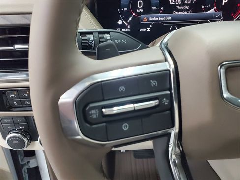 New 2026 GMC Yukon XL Denali w/ LPO, Floor Liner Package image 17