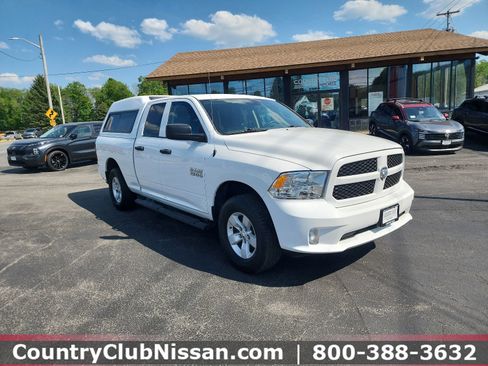 Used 2018 RAM 1500 Express AWD/4WD image 1
