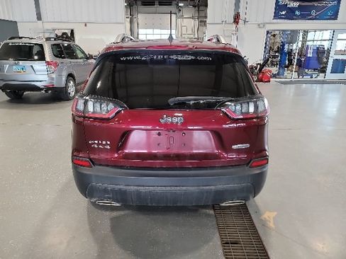 Used 2019 Jeep Cherokee Latitude Plus w/ Comfort/Convenience Group AWD/4WD image 6