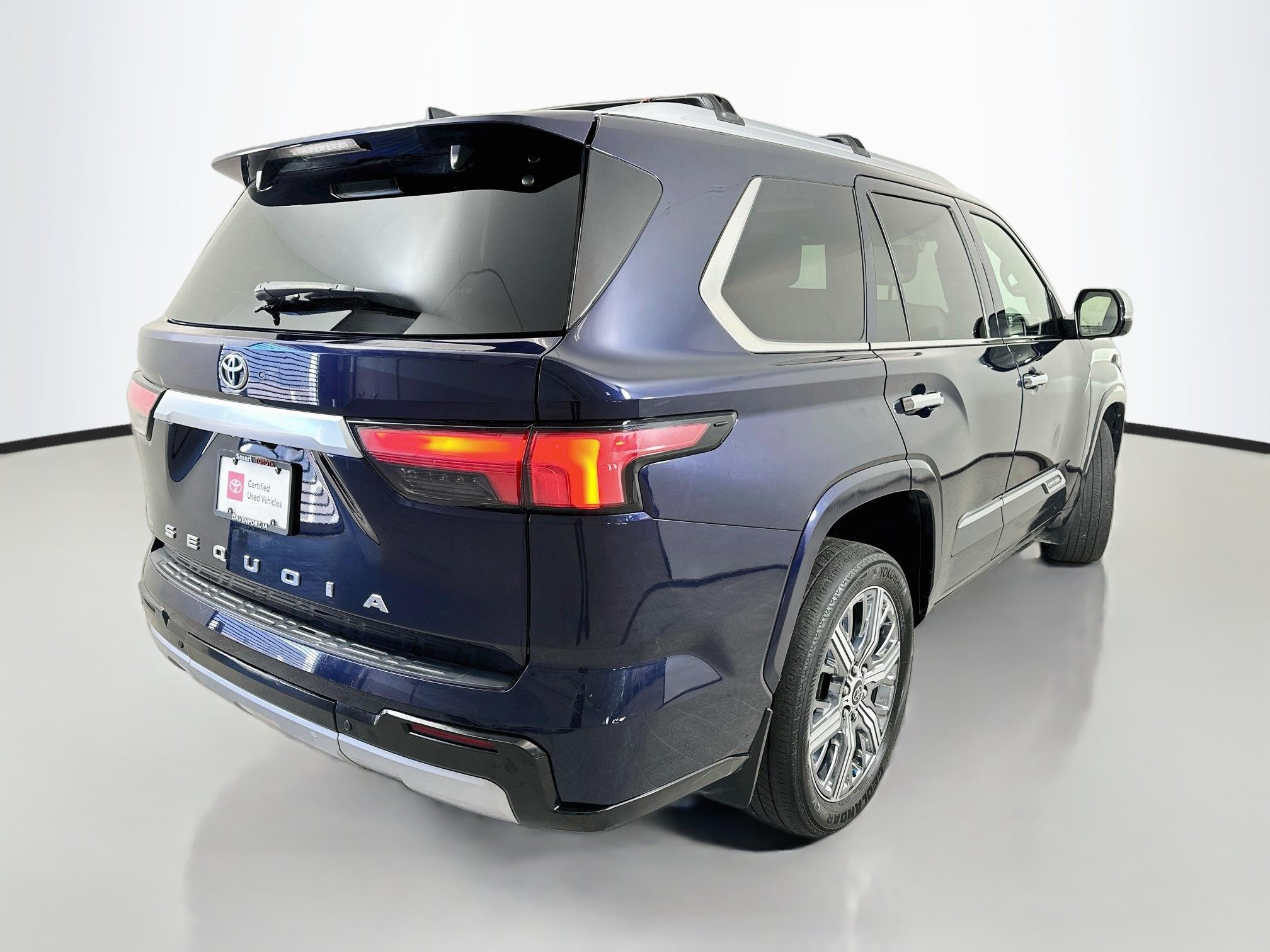 Certified 2024 Toyota Sequoia Capstone AWD/4WD image 7