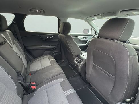 Used 2025 Chevrolet Blazer LT FWD image 15