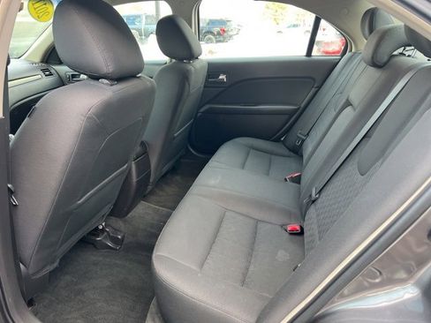 Used 2011 Ford Fusion SE image 15