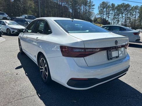 Used 2025 Volkswagen Jetta Sport image 7