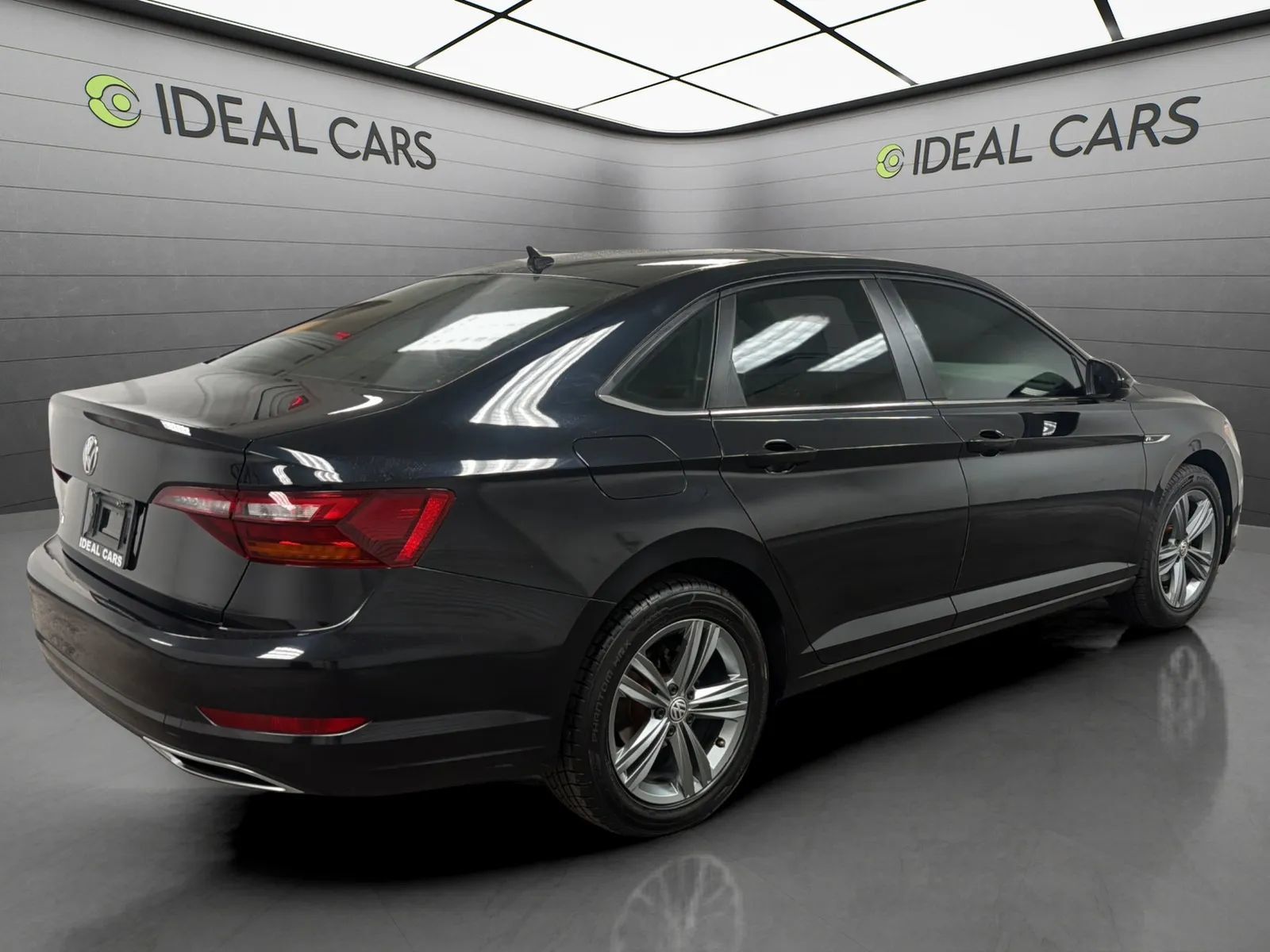 Used 2019 Volkswagen Jetta R-Line FWD image 5