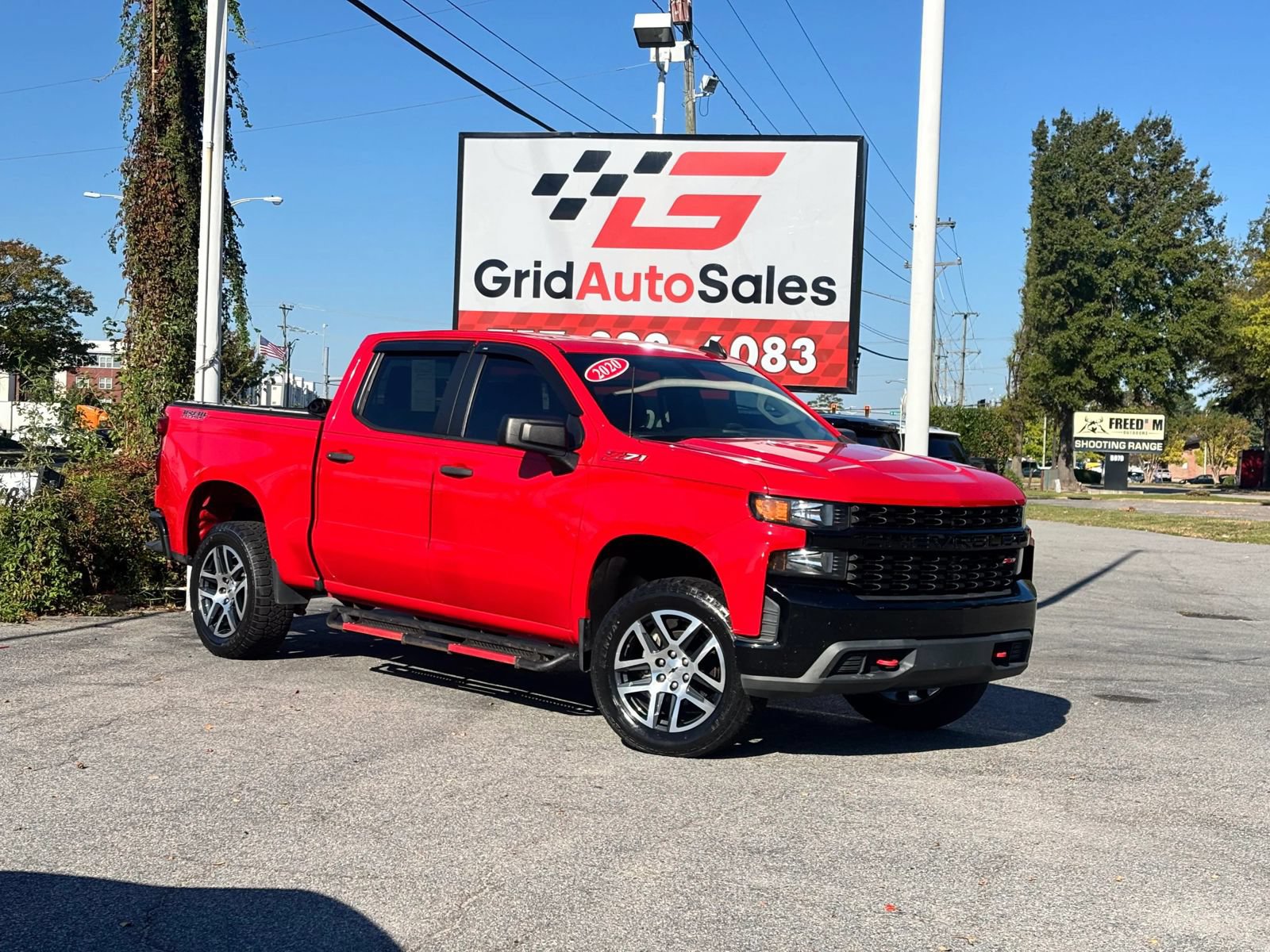 Used 2020 Chevrolet Silverado 1500 Custom Trail Boss w/ Custom Convenience Package AWD/4WD image 1