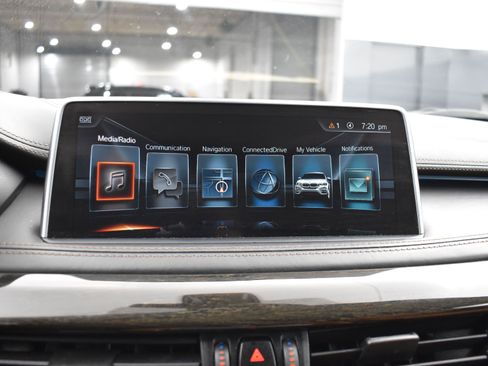 Used 2017 BMW X6 xDrive35i image 11