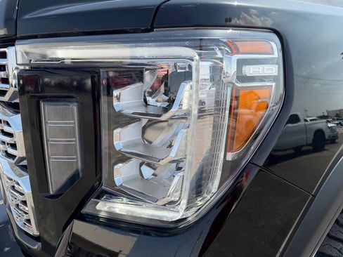 Used 2022 GMC Sierra 3500 Denali AWD/4WD image 11