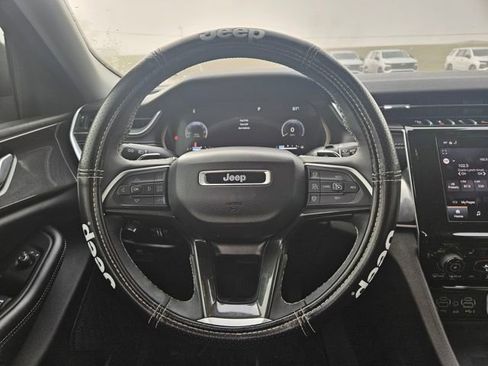 Used 2023 Jeep Grand Cherokee L Laredo w/ Luxury Tech Group I image 14