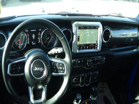 Certified 2021 Jeep Wrangler Unlimited Sahara AWD/4WD image 13