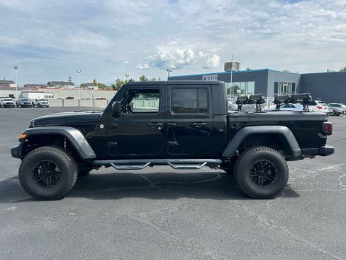Used 2020 Jeep Gladiator Sport w/ Quick Order Package 24S AWD/4WD image 6