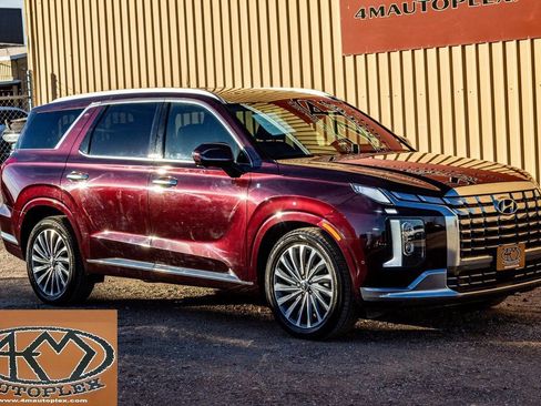 Used 2024 Hyundai Palisade Calligraphy image 1