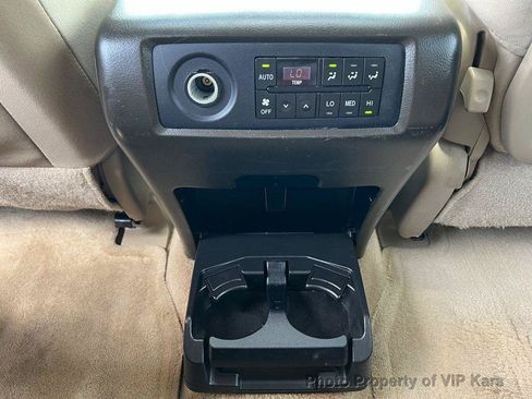 Used 2008 Toyota Sequoia SR5 RWD image 17