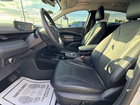 Used 2022 Ford Mustang Mach-E Premium image 12