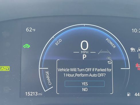 Certified 2025 Toyota Camry SE FWD image 4