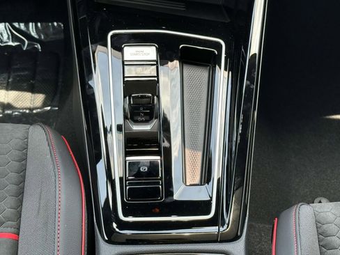 New 2025 Volkswagen GTI SE image 13