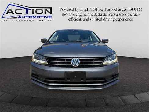 Used 2018 Volkswagen Jetta SE image 3
