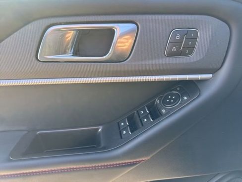 Used 2025 Ford Explorer ST-Line w/ Premium Package image 21