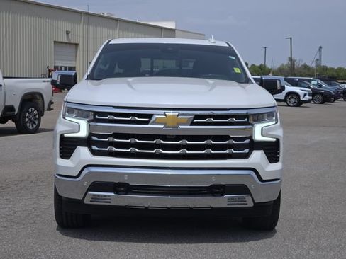 Used 2025 Chevrolet Silverado 1500 LTZ w/ LTZ Premium Package AWD/4WD image 2