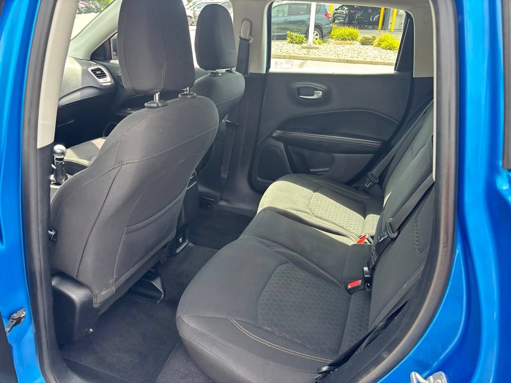 Used 2018 Jeep Compass Sport w/ Cold Weather Group AWD/4WD image 11
