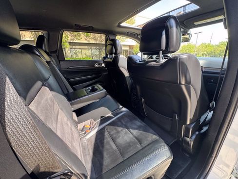 Used 2015 Jeep Grand Cherokee Altitude AWD/4WD image 22