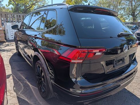 Used 2021 Volkswagen Tiguan SE R-Line AWD/4WD image 5