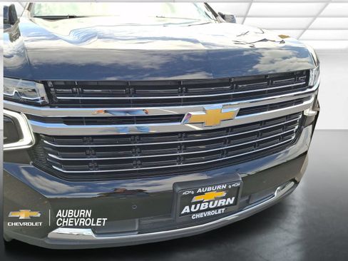 Certified 2024 Chevrolet Suburban LT AWD/4WD image 28