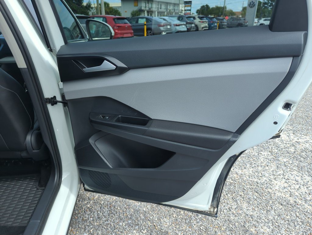 Used 2023 Volkswagen Taos SE FWD image 30