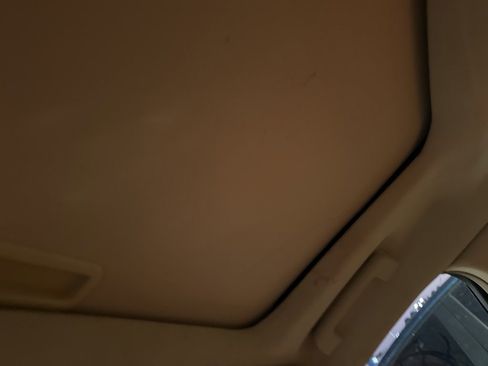 Used 2016 Ford Taurus Limited image 7