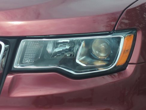 Used 2021 Jeep Grand Cherokee Limited w/ Trailer Tow Group IV AWD/4WD image 24