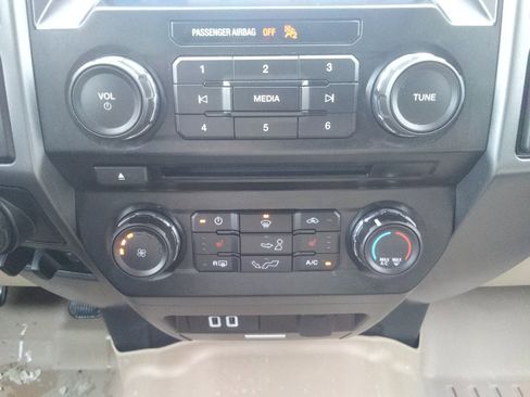 Used 2016 Ford F150 XLT w/ Equipment Group 302A Luxury image 16