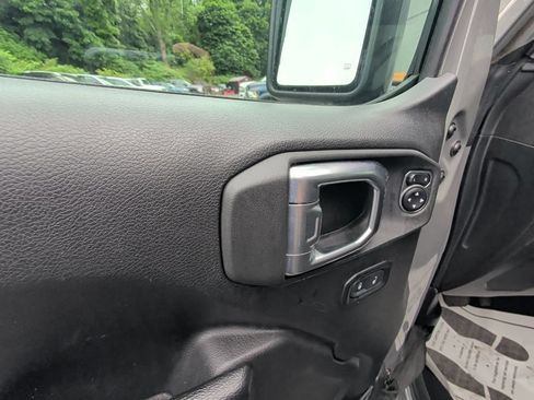 Used 2023 Jeep Wrangler Unlimited w/ Cold Weather Group AWD/4WD image 11