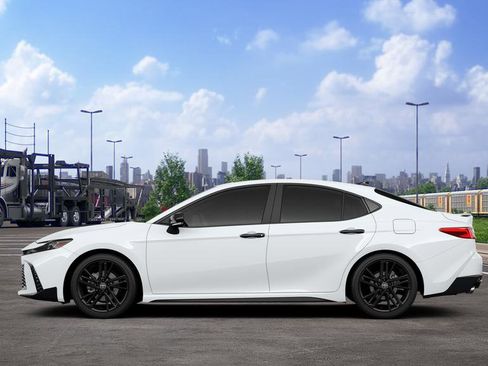 New 2026 Toyota Camry Hybrid FWD image 4