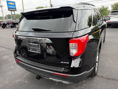 Used 2021 Ford Explorer XLT w/ Equipment Group 202A AWD/4WD image 5