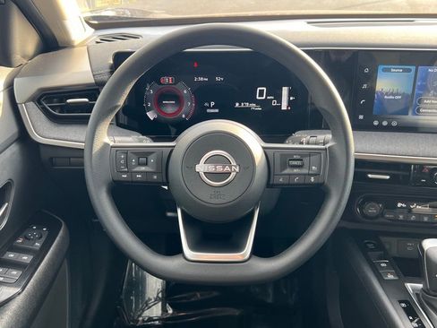 New 2026 Nissan Kicks SV image 18