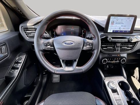 Used 2025 Ford Escape ST-Line FWD image 6