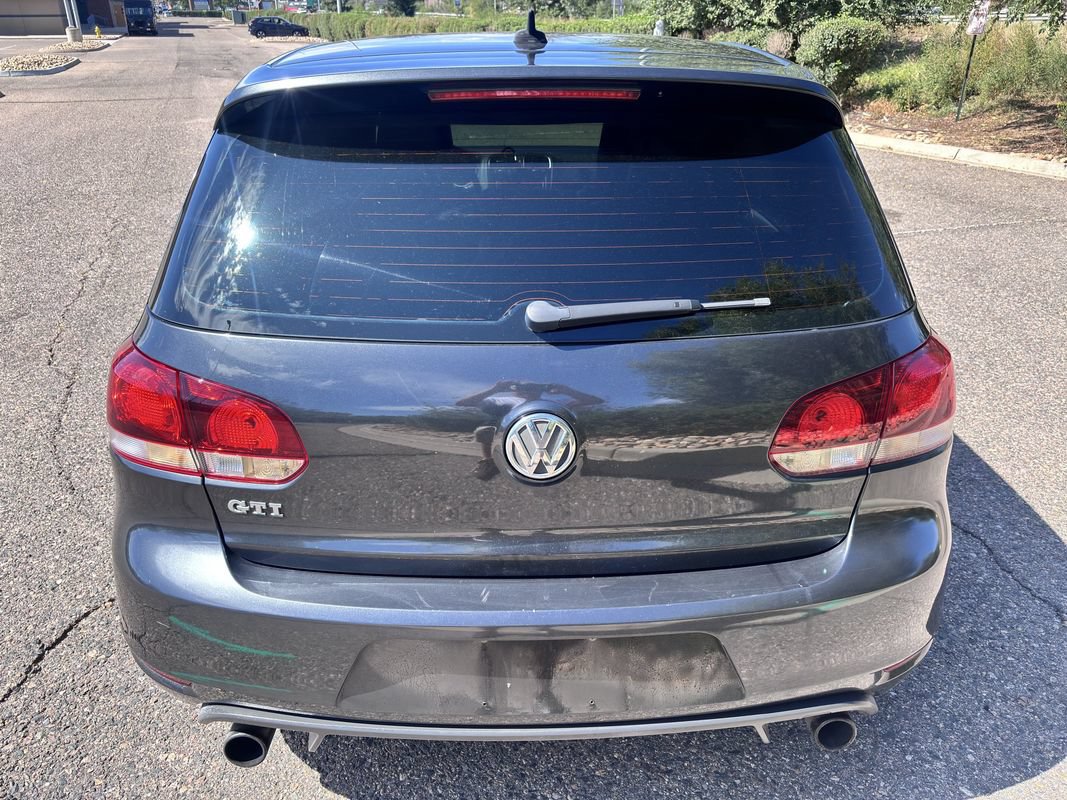Used 2012 Volkswagen Golf 4-Door FWD image 8